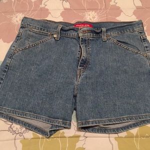 Levi shorts